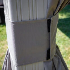 Rideaux Occultants En Polyester Champagne Pour Pergola Messina 10x12 - SOJAG -Boutique De Jardin rideaux occultants en polyester champagne pour pergola messina 10x12 sojag 1 2