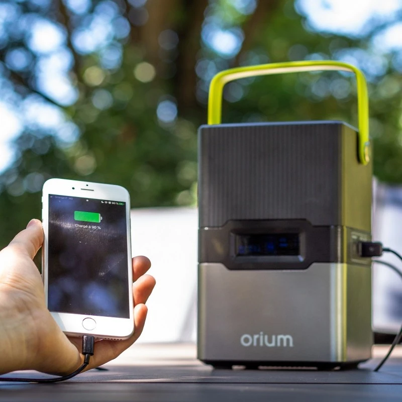 Station D'énergie Portative Izywatt 250 - ORIUM 3 Station D'énergie Portative Izywatt 250 - ORIUM