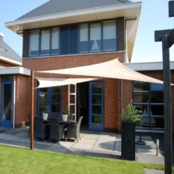 Voile D'ombrage Triangle 90° Coolfit 500x500x710cm Sable - NESLING -Boutique De Jardin voile d ombrage triangle 90 coolfit 500x500x710cm sable nesling 1